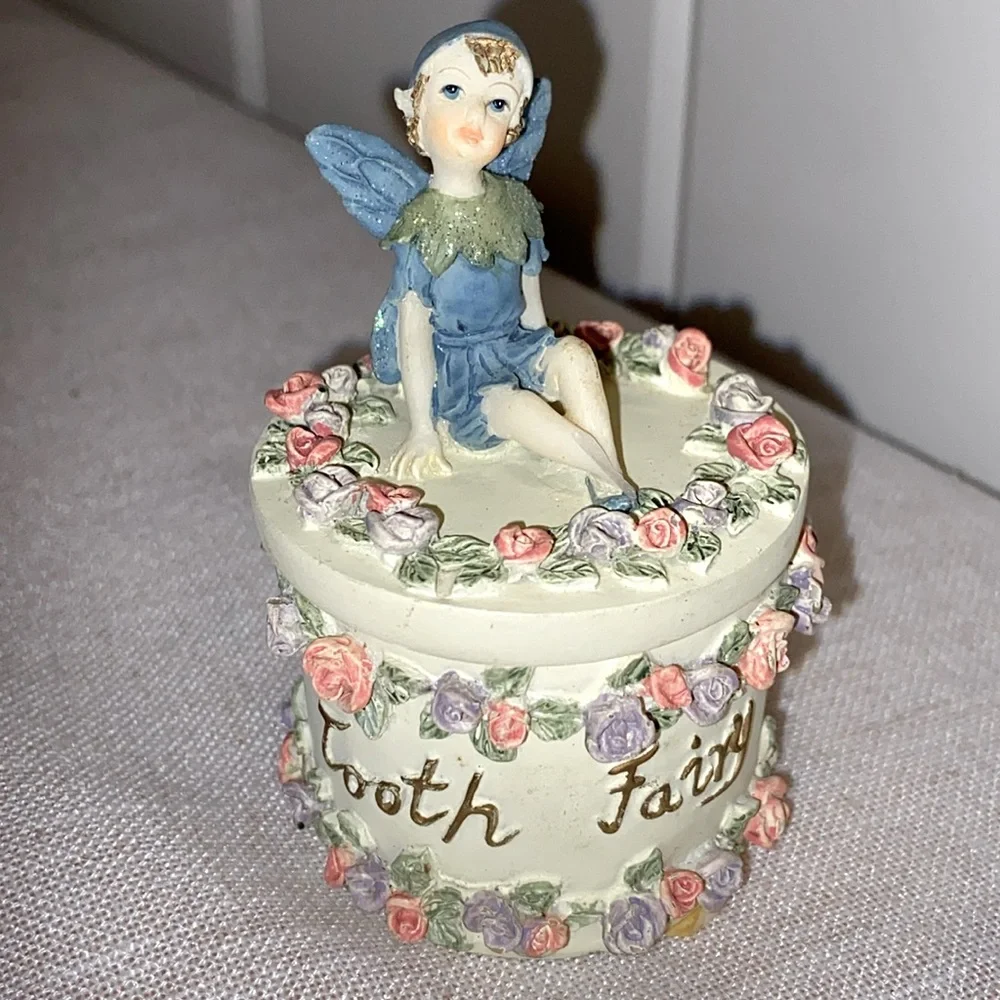 90s DEZINE vintage Tooth Fairy box boy pixie figurine floral trim round trinket